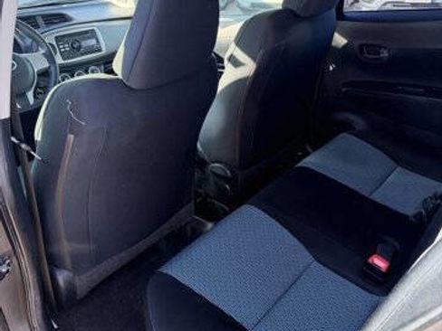 Used 2012 Toyota Yaris LE image 22