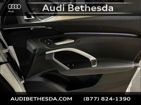 Certified 2025 Audi Q5 Premium w/ Convenience Package AWD/4WD image 30