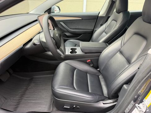 Used 2023 Tesla Model 3 Standard Range RWD image 15