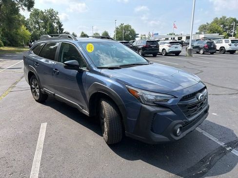 Used 2025 Subaru Outback Onyx Edition AWD/4WD image 2