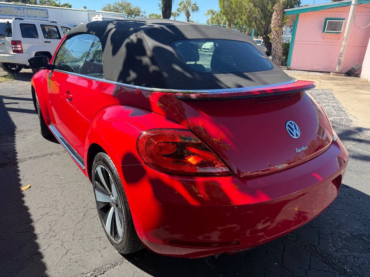 Used 2013 Volkswagen Beetle 2.0T FWD image 19