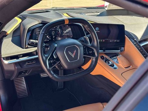 Used 2020 Chevrolet Corvette Stingray Preferred Cpe w/ 2LT Preferred Equipment Group image 17