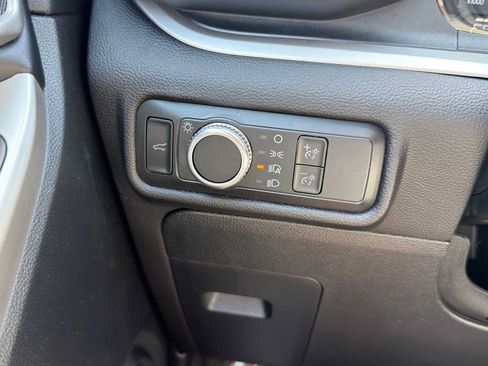 Used 2022 Ford Explorer XLT RWD image 15