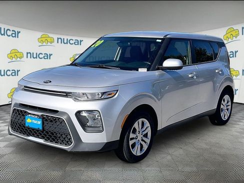 Used 2020 Kia Soul LX FWD image 3