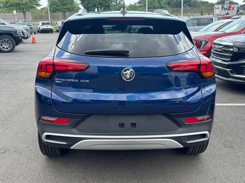 Used 2023 Buick Encore GX Select w/ Experience Buick Package AWD/4WD image 4