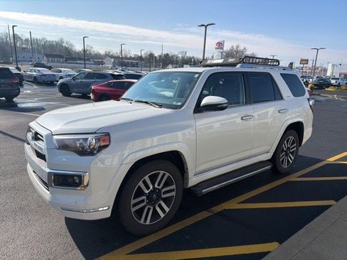 Used 2023 Toyota 4Runner Limited image 2