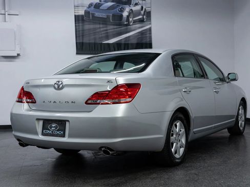 Used 2005 Toyota Avalon XL image 33