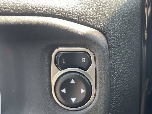 Used 2023 Jeep Wrangler Unlimited Sport AWD/4WD image 27