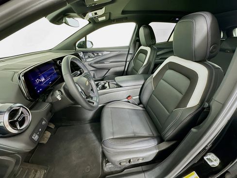 Used 2024 Chevrolet Blazer EV LT image 12