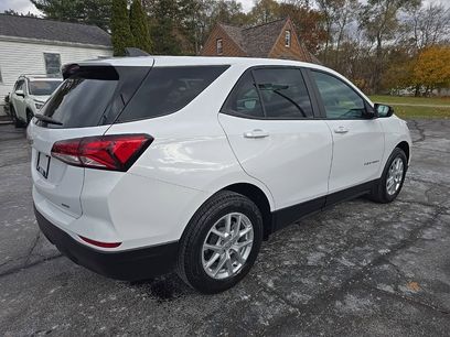 Used 2024 Chevrolet Equinox LS w/ LS Convenience Package