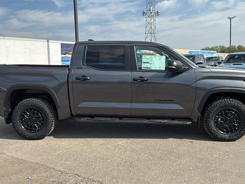 New 2026 Toyota Tundra SR5 image 2