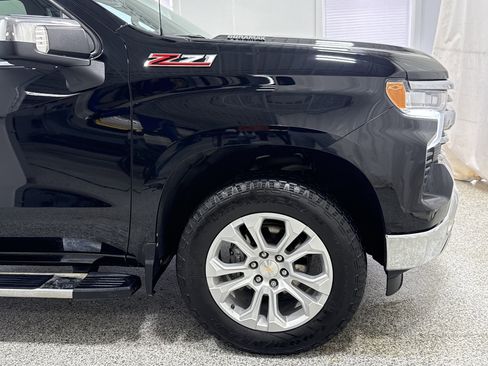 Certified 2022 Chevrolet Silverado 1500 LTZ w/ Technology Package image 29