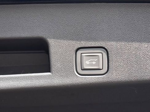 New 2026 Chevrolet Traverse LT w/ LPO, Floor Liner Package image 19