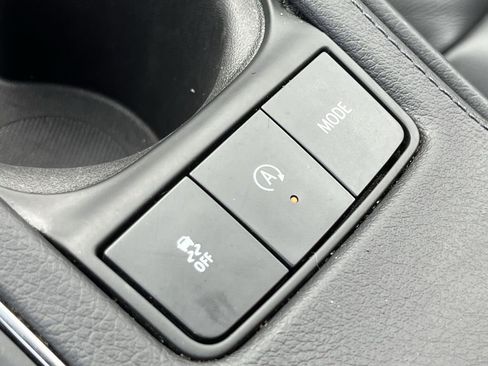 Used 2024 Cadillac XT4 Premium Luxury image 47