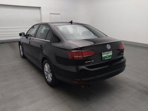 Used 2016 Volkswagen Jetta SE FWD image 5