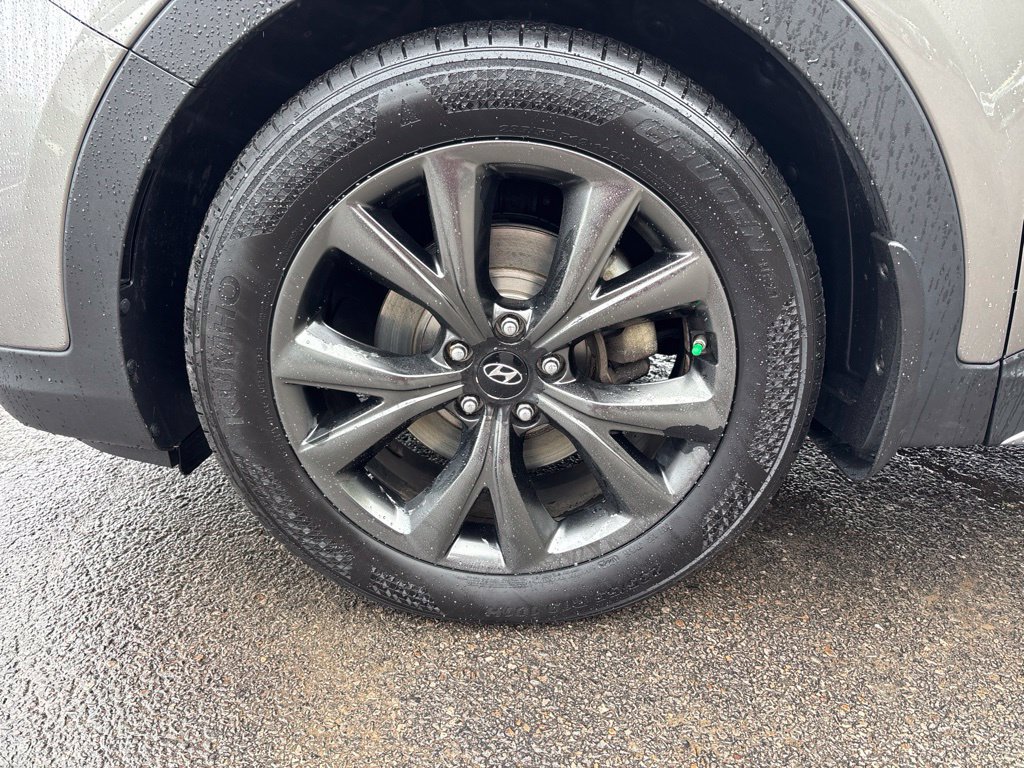 Used 2017 Hyundai Santa Fe Sport AWD/4WD image 11
