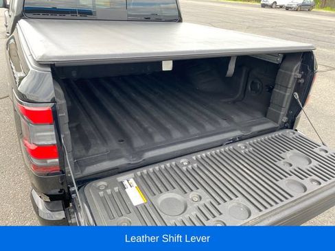 Used 2023 Nissan Frontier SV w/ SV Convenience Package AWD/4WD image 21
