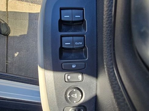 Certified 2023 Honda HR-V LX image 14