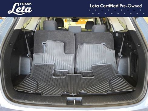 Used 2025 Kia Sorento LX FWD image 24