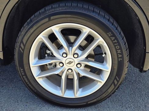 Used 2024 Dodge Durango GT image 11