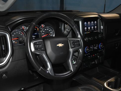 Used 2020 Chevrolet Silverado 2500 LTZ AWD/4WD image 2
