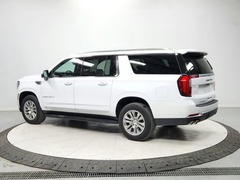 Used 2025 GMC Yukon XL Denali image 5