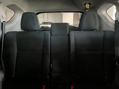Used 2015 Toyota RAV4 LE AWD/4WD image 13