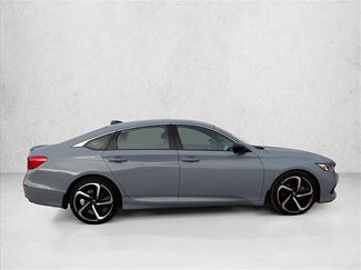 Used 2022 Honda Accord Sport video 4