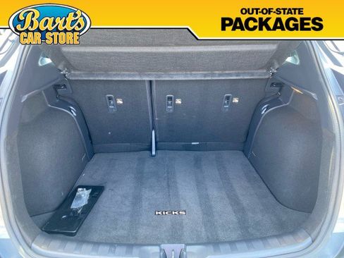 Used 2020 Nissan Kicks SR w/ SR Premium Package FWD image 8