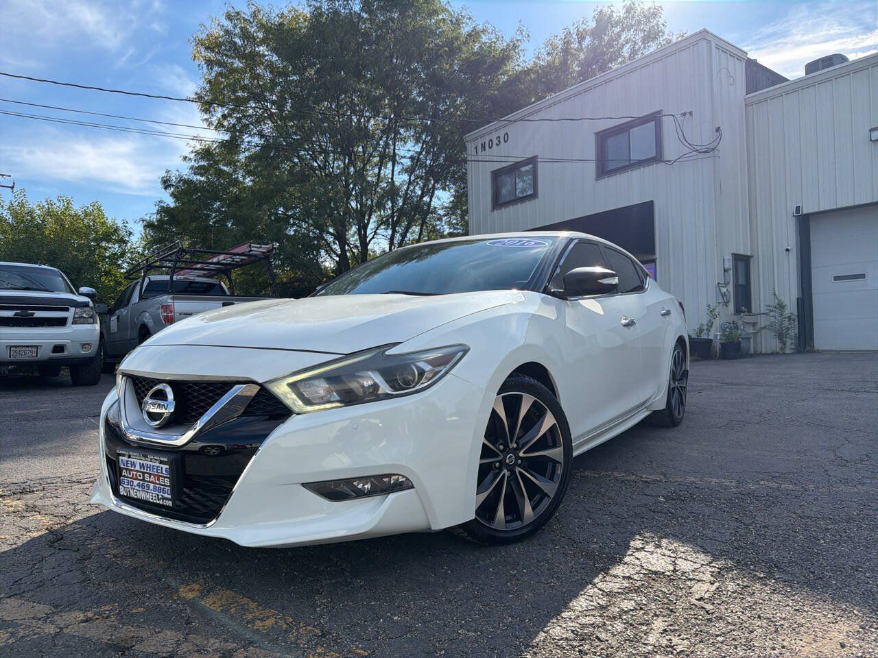Used 2016 Nissan Maxima SR FWD image 1