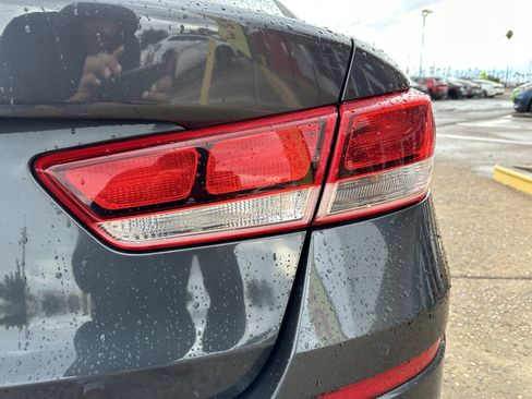 Used 2019 Kia Optima LX image 38