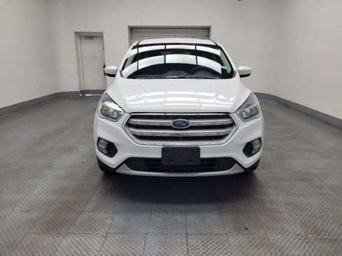 Used 2019 Ford Escape SE FWD image 14