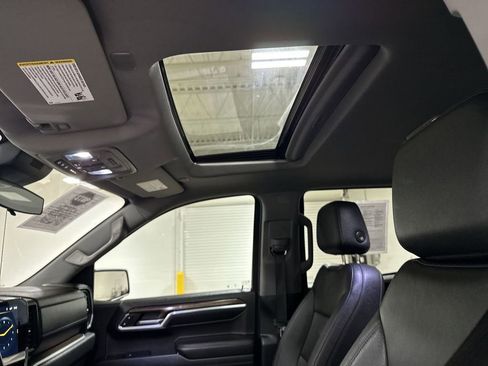 Used 2022 Chevrolet Silverado 1500 LT Trail Boss w/ LT Trail Boss Premium Package image 20