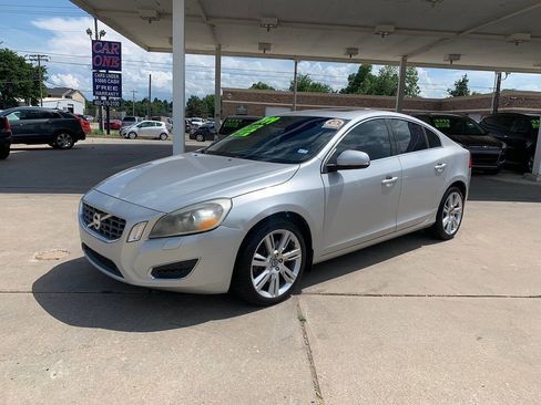 Used 2012 Volvo S60 T5 FWD image 9