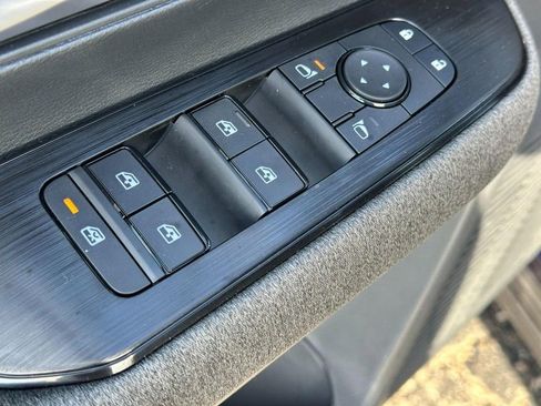 New 2026 Nissan Kicks SV image 10