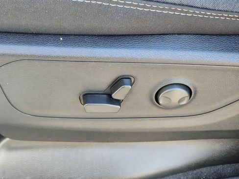 New 2026 RAM 1500 Big Horn AWD/4WD image 17
