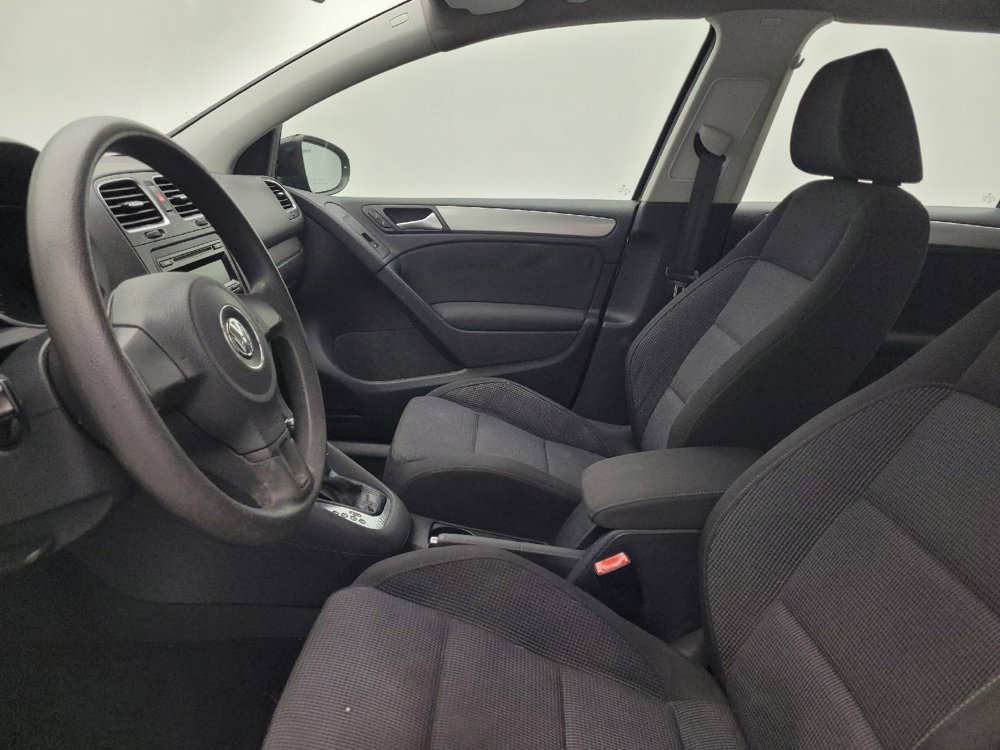 Used 2014 Volkswagen Golf 4-Door FWD image 17