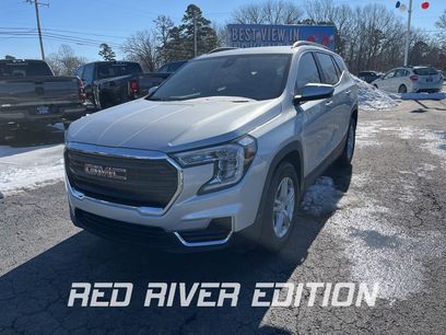 Used 2022 GMC Terrain SLE w/ Driver Convenience Package