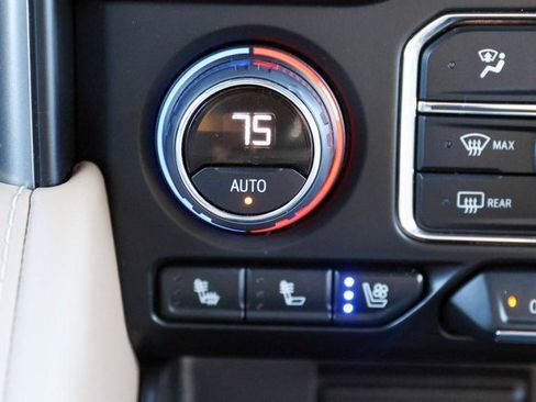 Used 2024 Chevrolet Tahoe Premier image 30