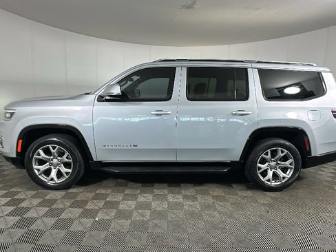 Used 2022 Jeep Wagoneer Series II w/ Rear Seat Video Group 1 RWD image 8