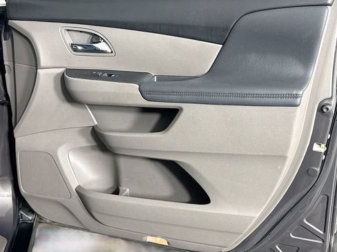 Used 2016 Honda Odyssey SE image 26