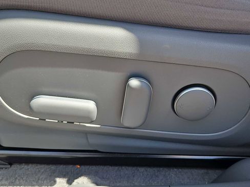 Used 2024 Hyundai Ioniq 5 SEL image 17