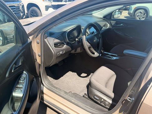 Used 2023 Chevrolet Malibu LT FWD image 8