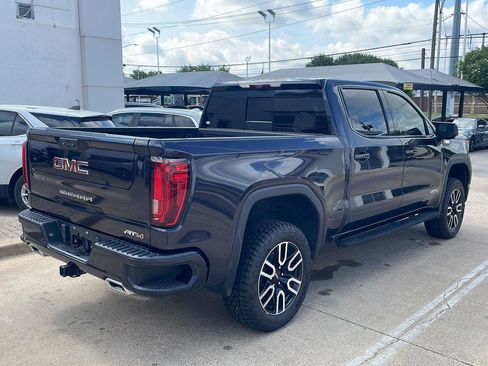 Used 2022 GMC Sierra 1500 AT4 w/ Technology Package AWD/4WD image 6