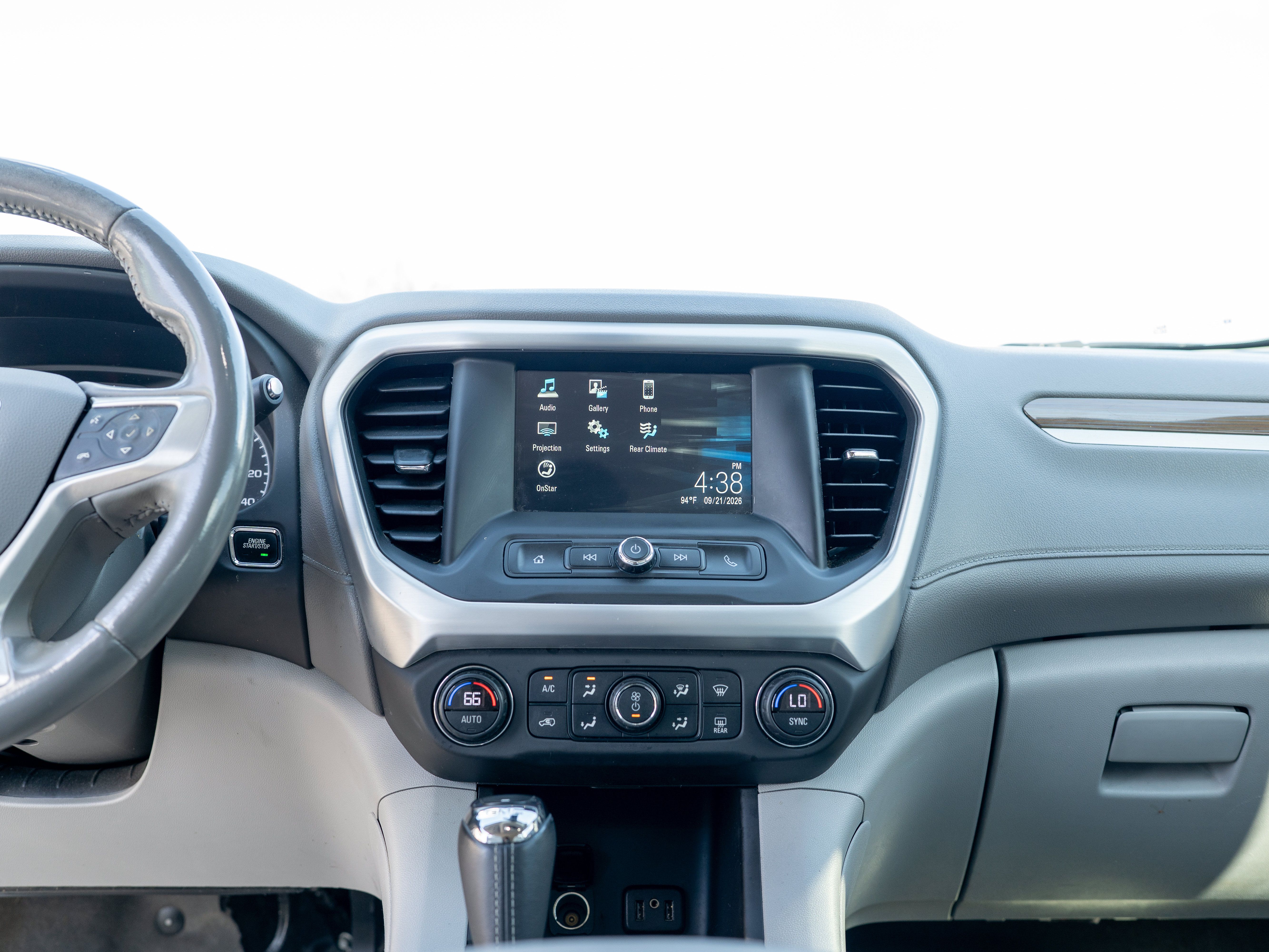 Used 2019 GMC Acadia SLE FWD image 26