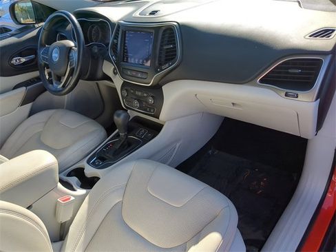 Used 2021 Jeep Cherokee Latitude Lux w/ Comfort/Convenience Group image 15