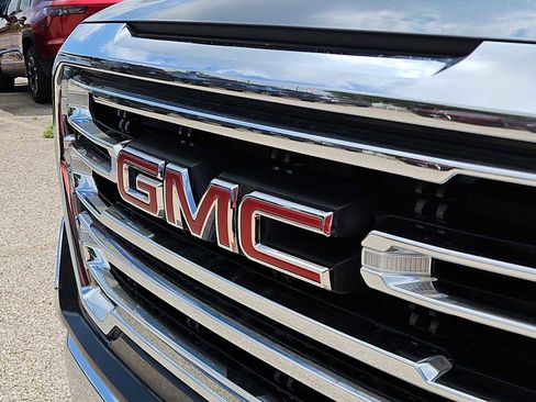 Used 2019 GMC Sierra 1500 SLT RWD image 13