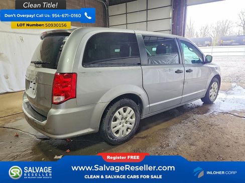 Used 2020 Dodge Grand Caravan SE FWD image 4
