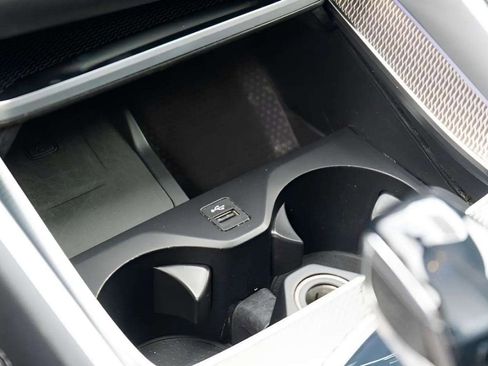 Used 2021 BMW X6 xDrive40i w/ M Sport Package image 24