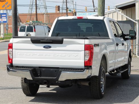 Used 2022 Ford F250 XL w/ Power Equipment Group image 8